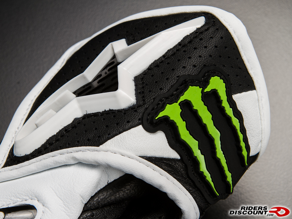 gp_m_monster_gloves_white_black-3.jpg