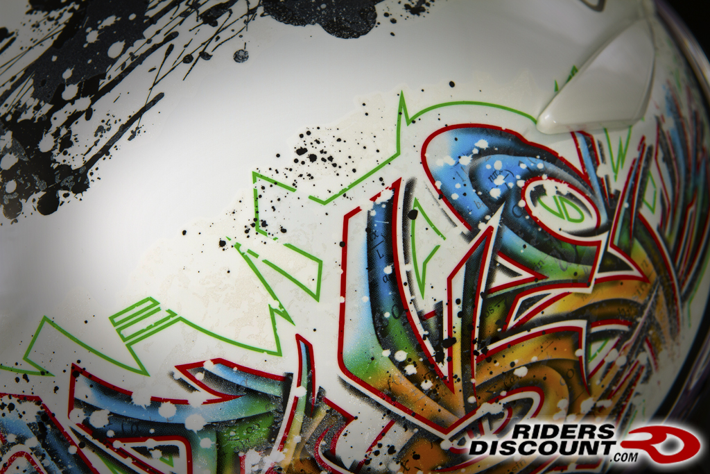 shoei_rf1200_graffiti_4.jpg